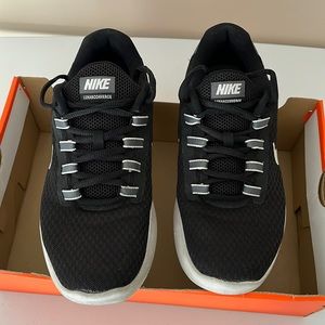Women’s Nike LUNARCONVERGE shoes